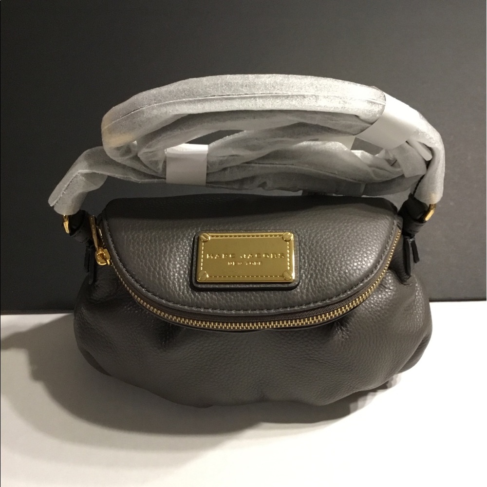 BRAND NEW MARC JACOBS LEATHER CROSSBODY